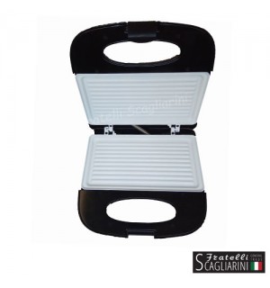 Τοστιέρα ECG Inox S3172 700W