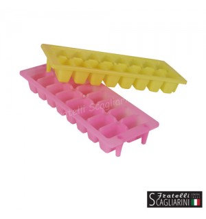 ΠΑΓΟΘΗΚΗ ΠΛΑΣΤΙΚΗ 16 ΘΕΣΕΩΝ. ΠΑΓΟΘΗΚΗ ΠΛΑΣΤΙΚΗ 16 ΘΕΣΕΩΝ.